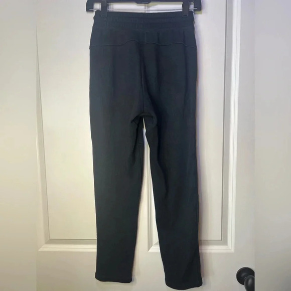 GapFit Kids Tech Jogger - Picture 7 of 10